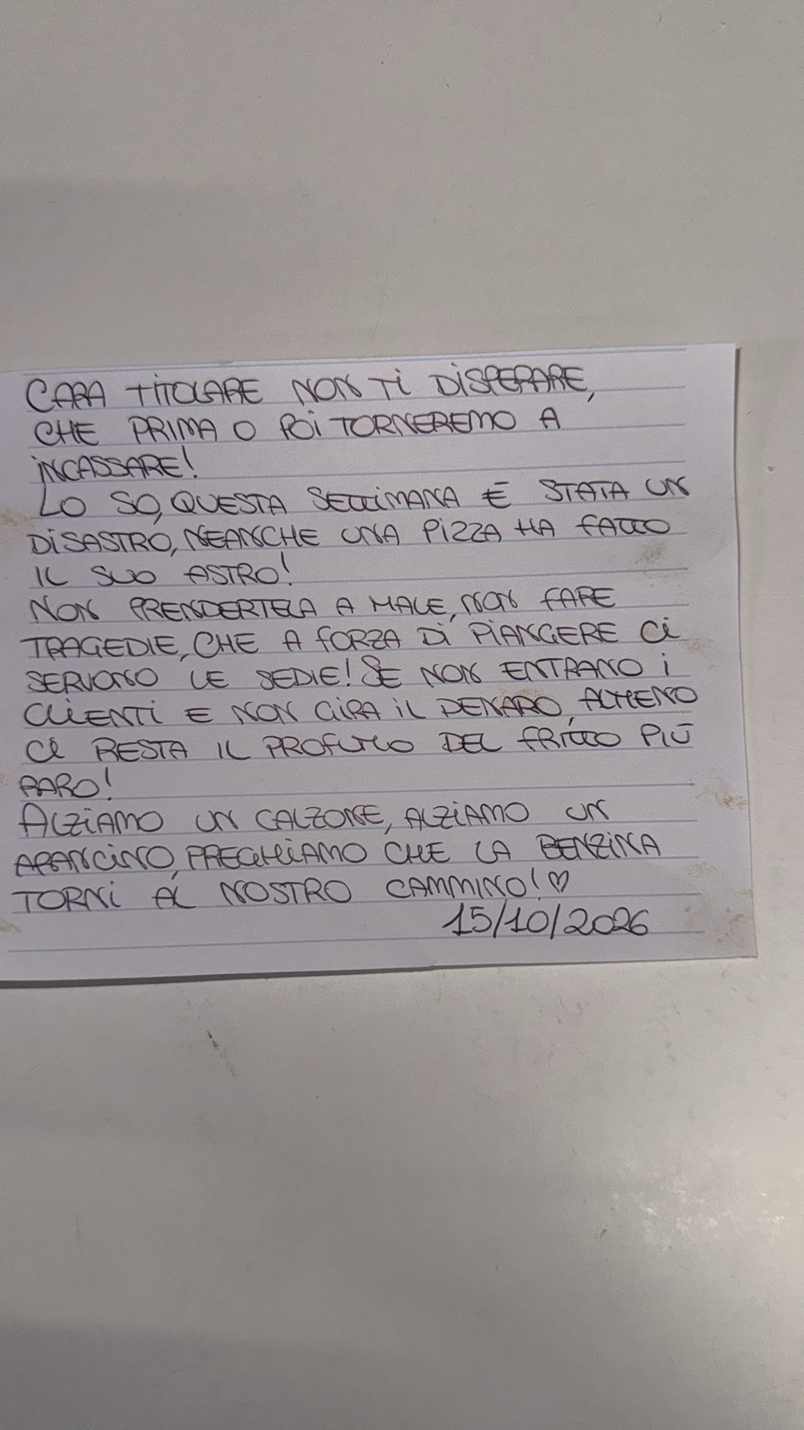 Dedica scritta a mano per la titolare di Fantasy Pizzeria, datata 15 ottobre 2026